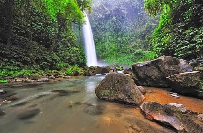 Nungnung waterfall