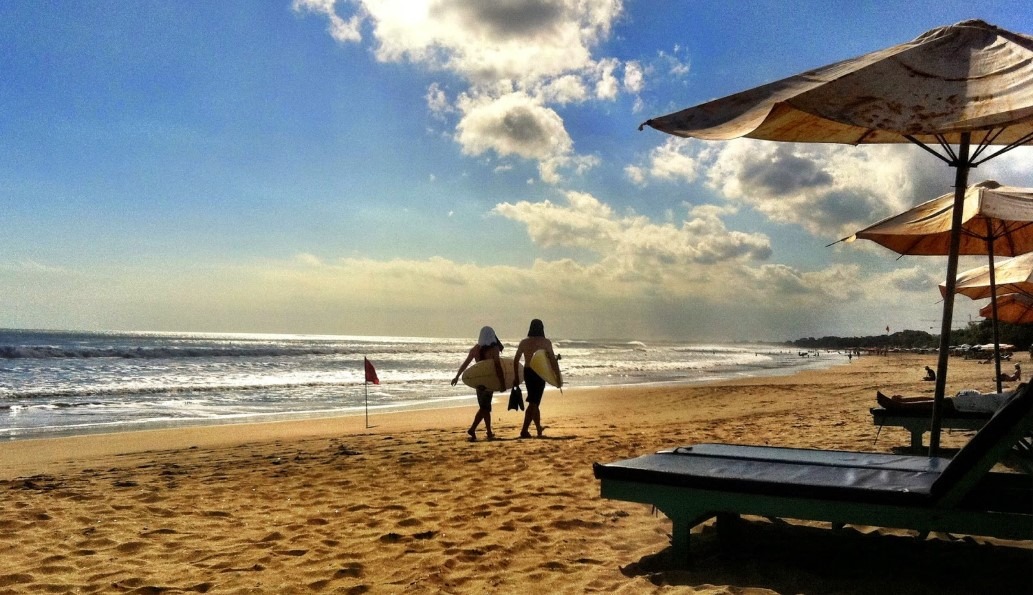 seminyak beach