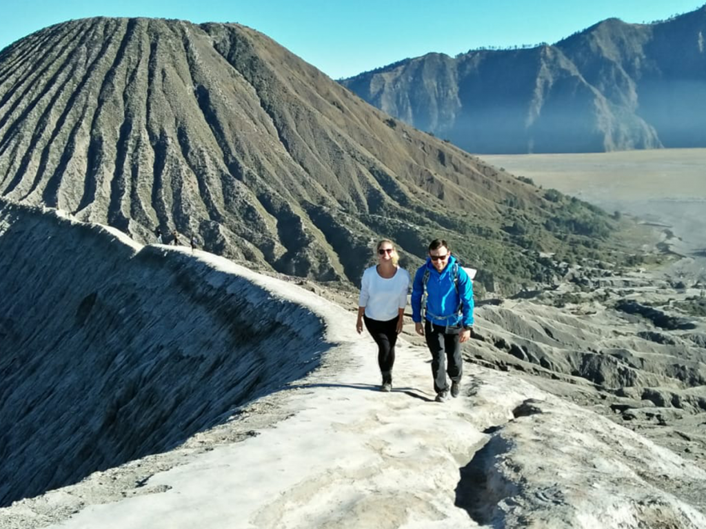  Bromo  Tour Package Midnight Bromo  Private Tour Wandernesia