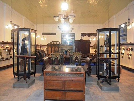 Inside of Radya Pustaka Museum