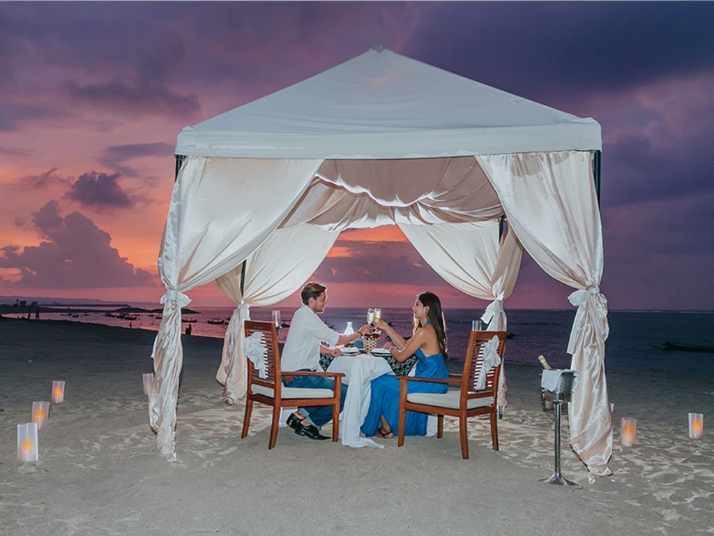 Ma Joly Vegetarian Romantic Dinner with Tent