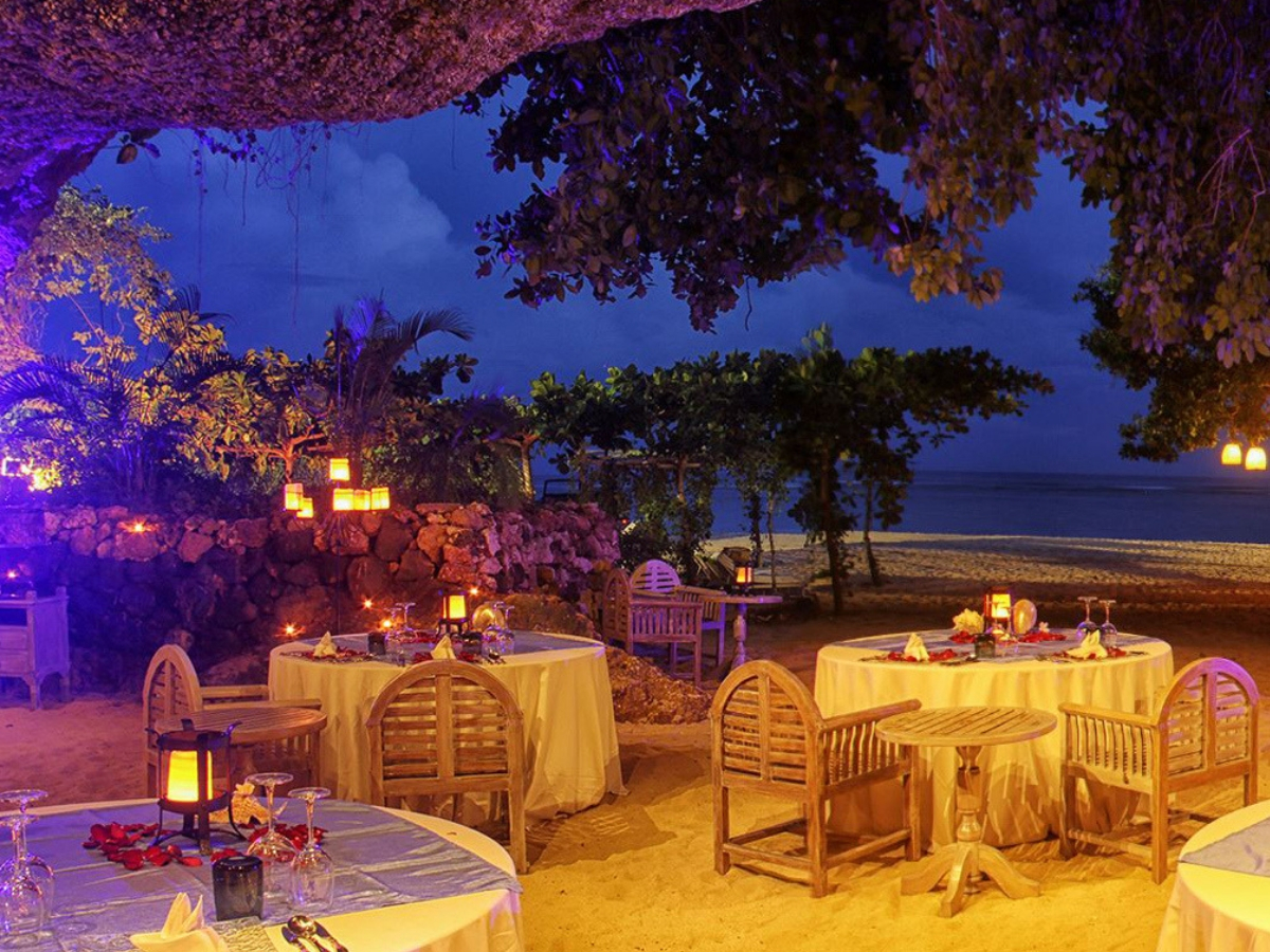 Romantic Beach Cave Dinner at Samabe Bali Suites & Villas Restaurant