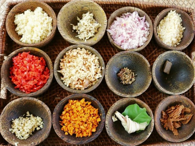 Cooking Class Ubud : Indonesian cuisine uses many herbs and spices