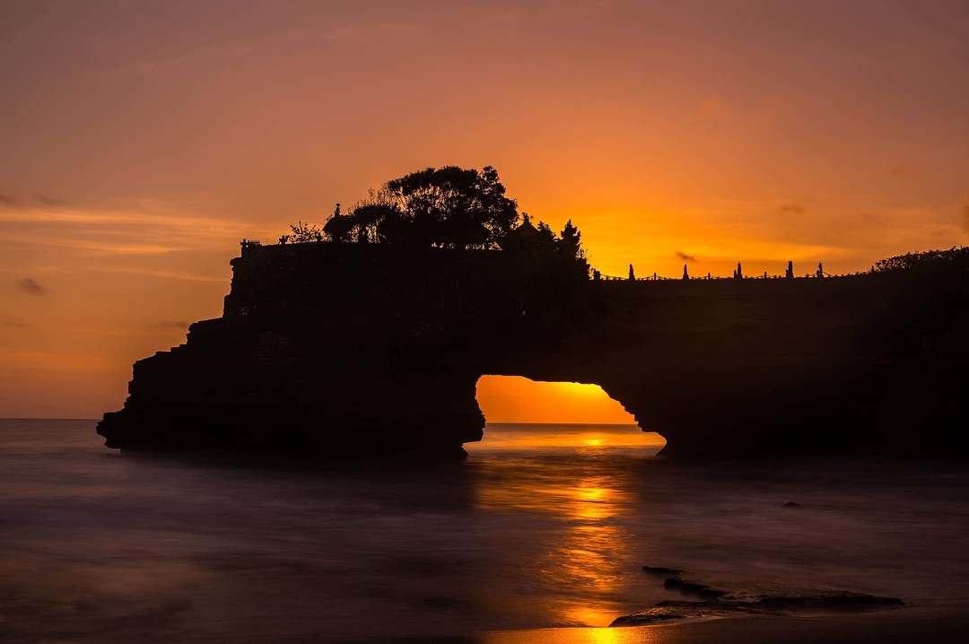 Sunset in Bali; Tanah Lot 