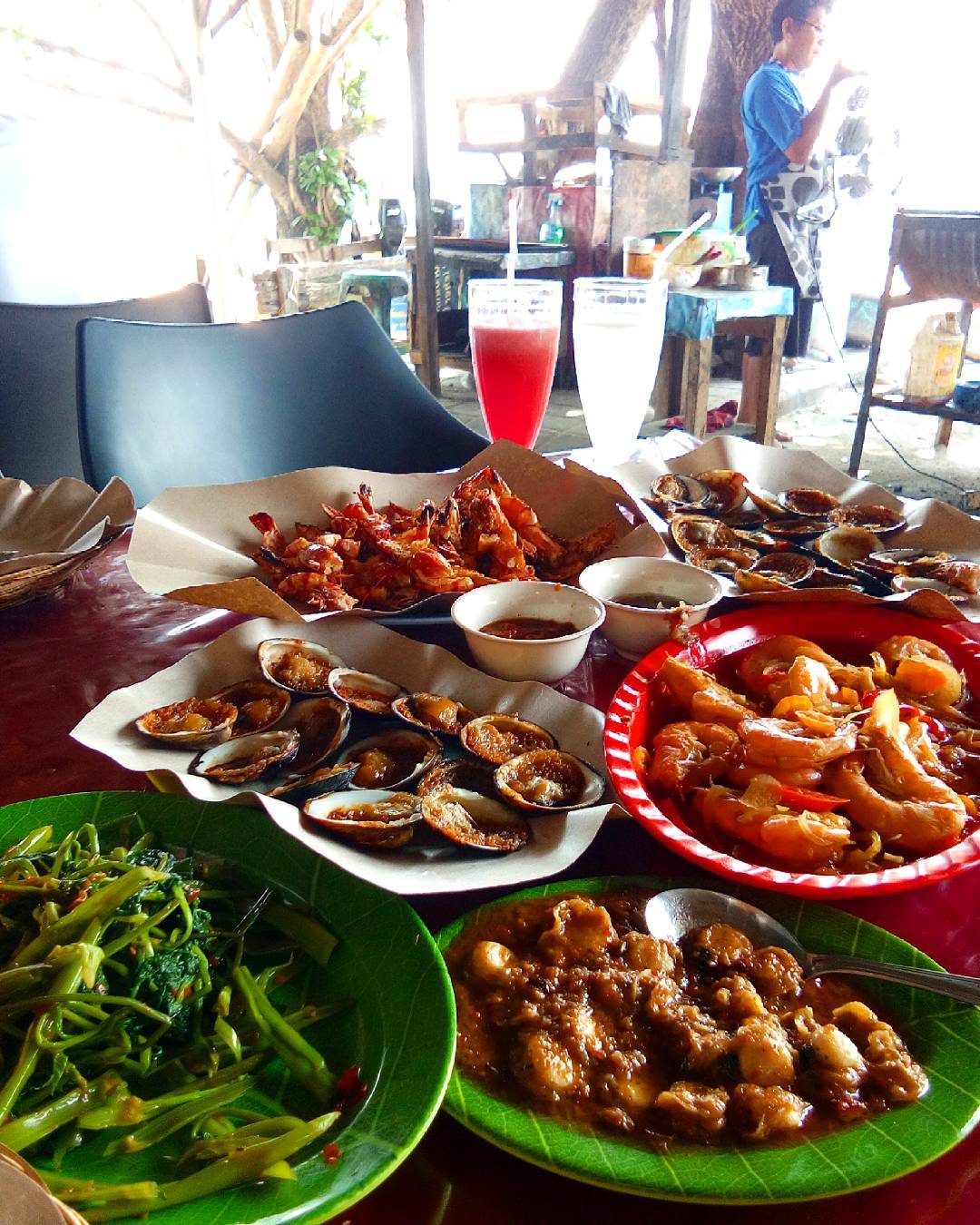 Bali Airport; Jimbaran Seafood 