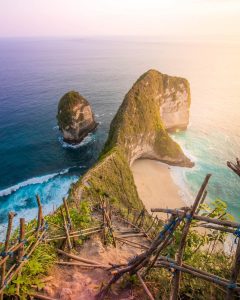 Beaches in Bali; Kelingking Beach