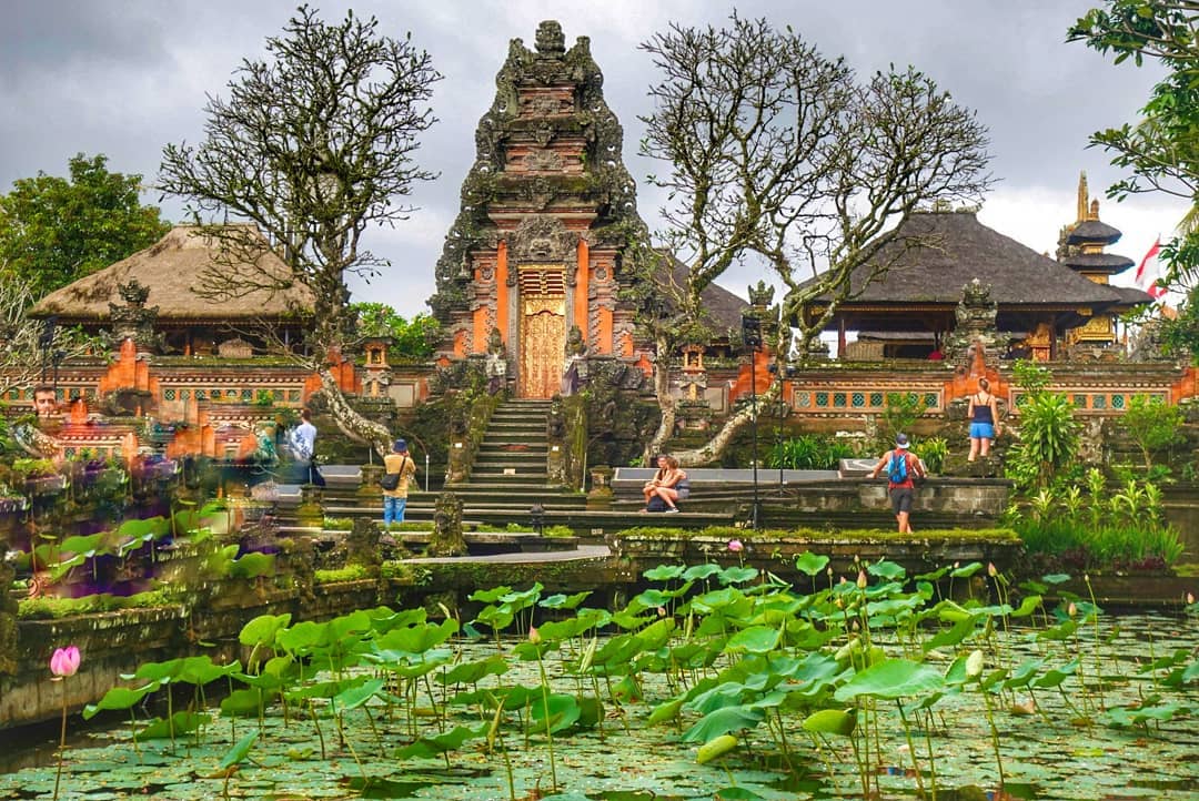 Temples in Bali; Pura Taman Saraswati