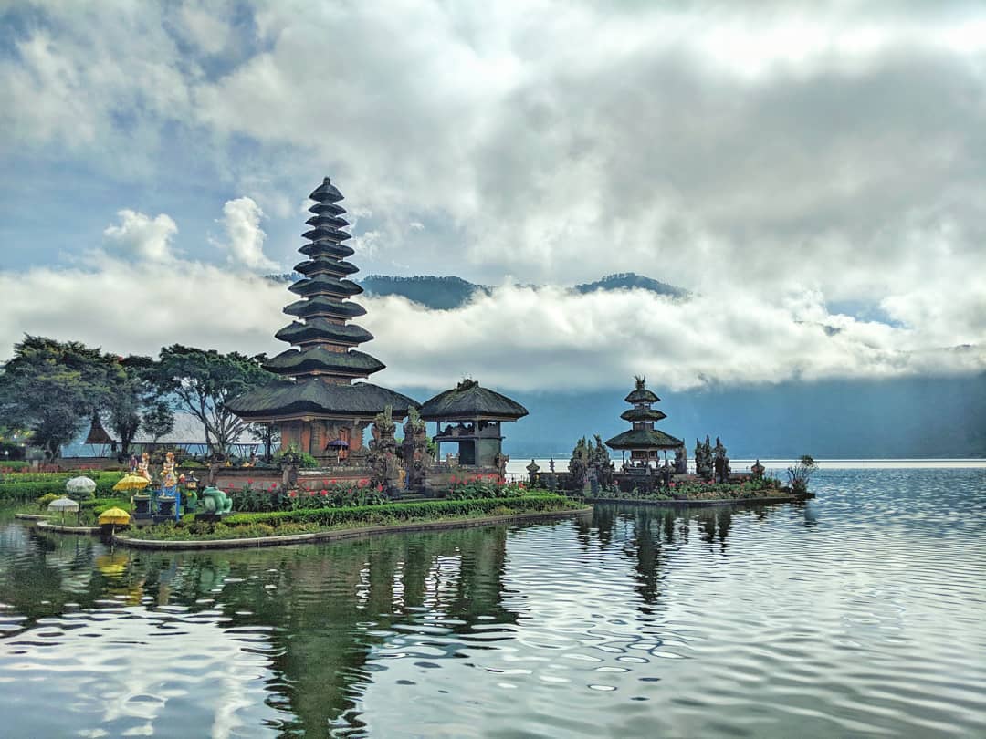 Places to See in Bali; Ulun Danu Beratan Temple 