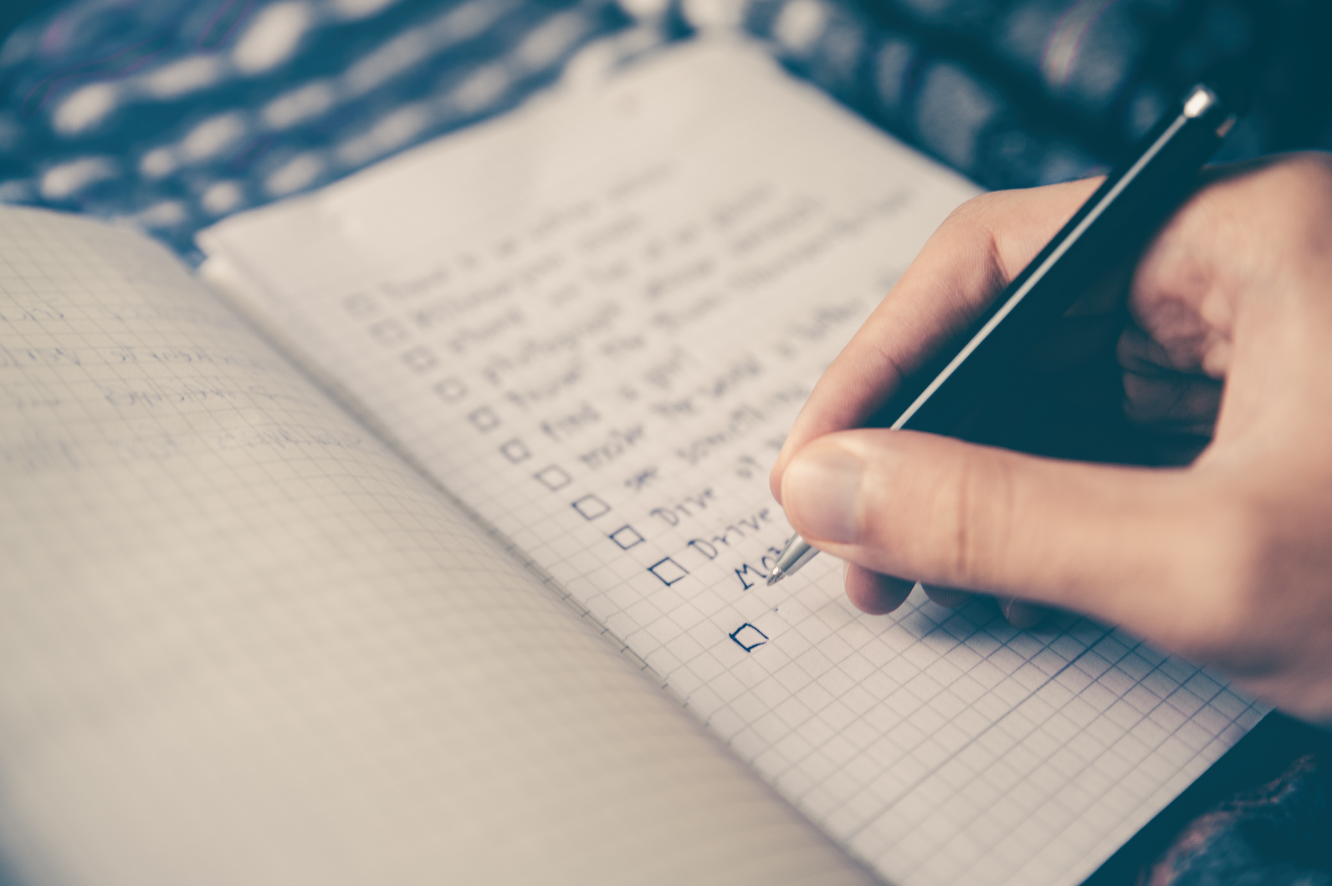 Making List by Glenn Carstens-Peters on Unsplash