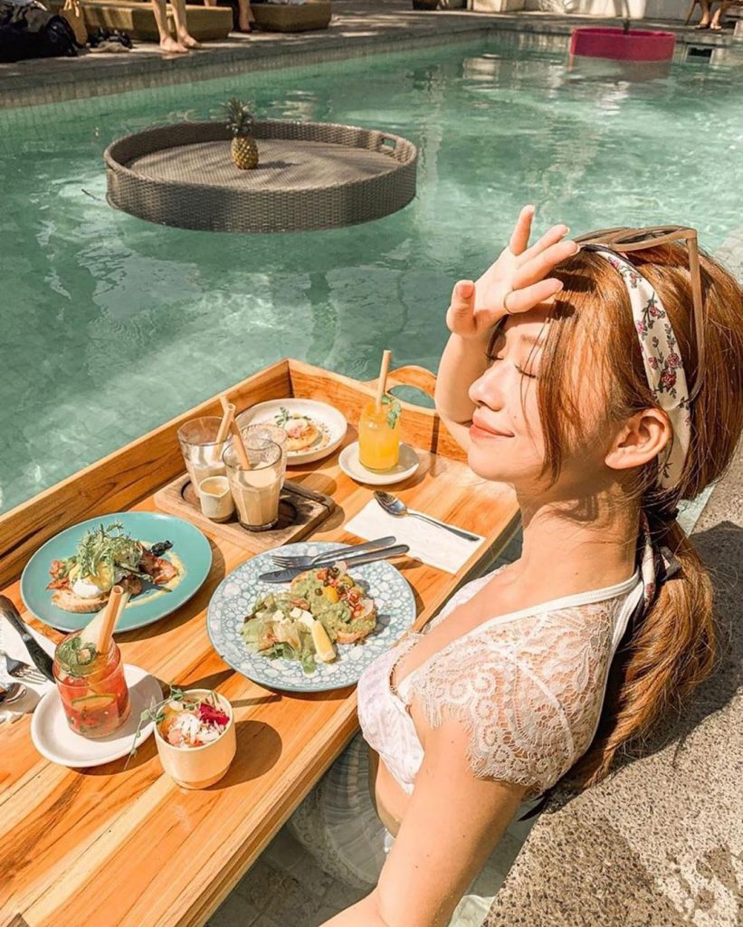 cafe seminyak; The gorgeous @betty_1023 has floating brunch at @cabinabali