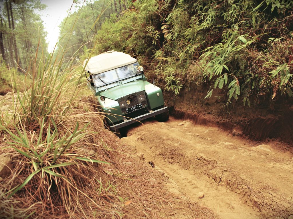 off road land rover