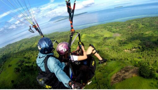 manado paragliding tumpa hill