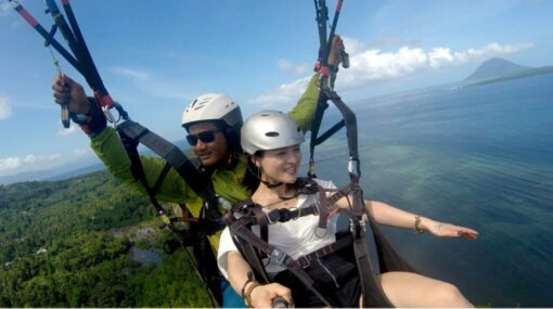 manado paragliding tumpa hill