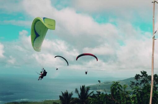 manado paragliding tumpa hill