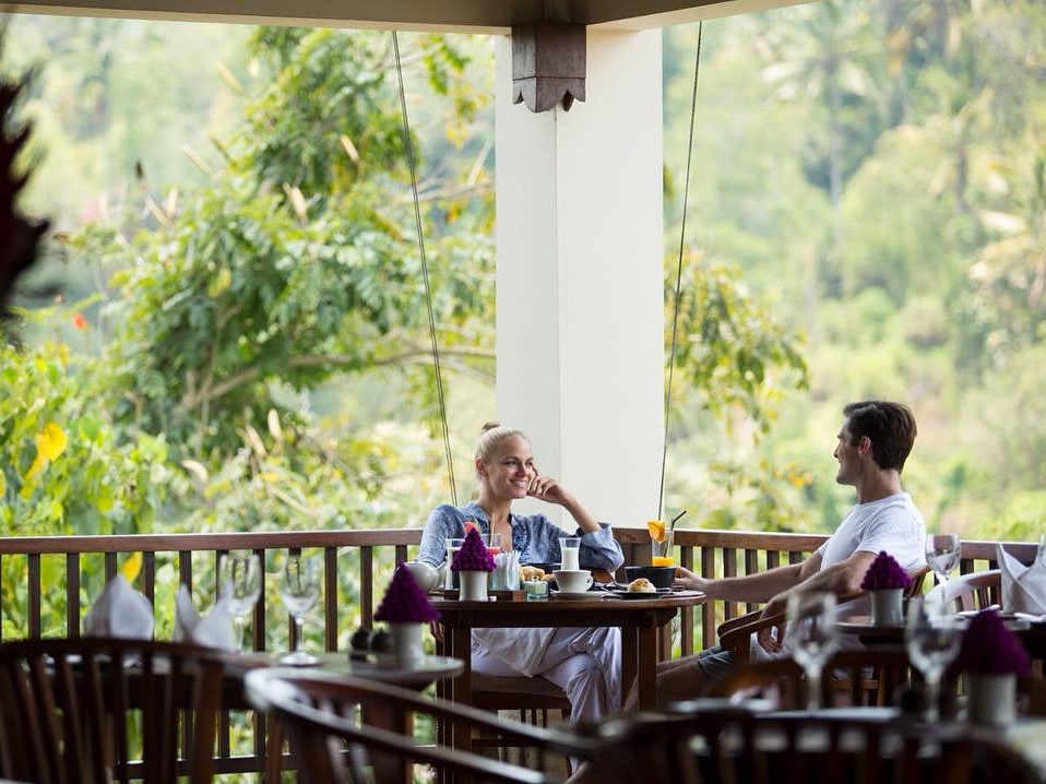 hanging gardens ubud restaurant