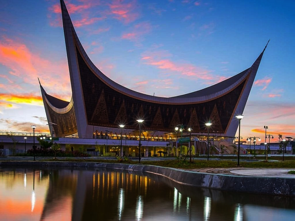 grand mosque of west sumatra