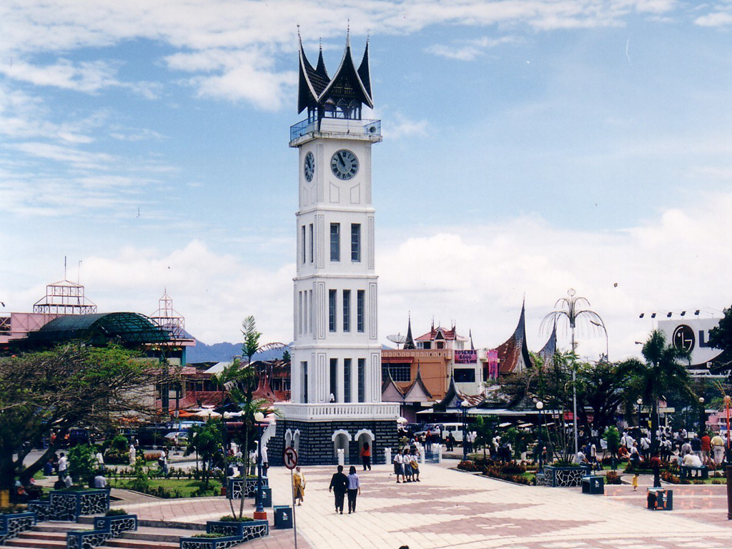 Padang tour prominent landmark