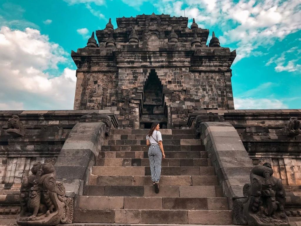 mendut temple