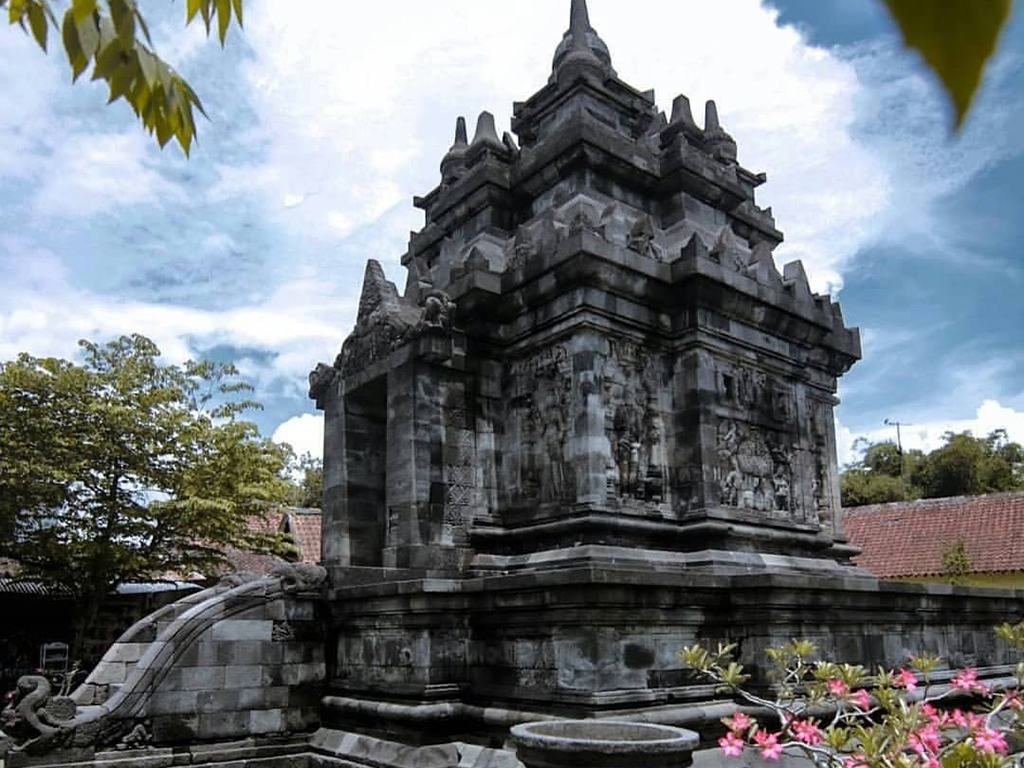 pawon temple