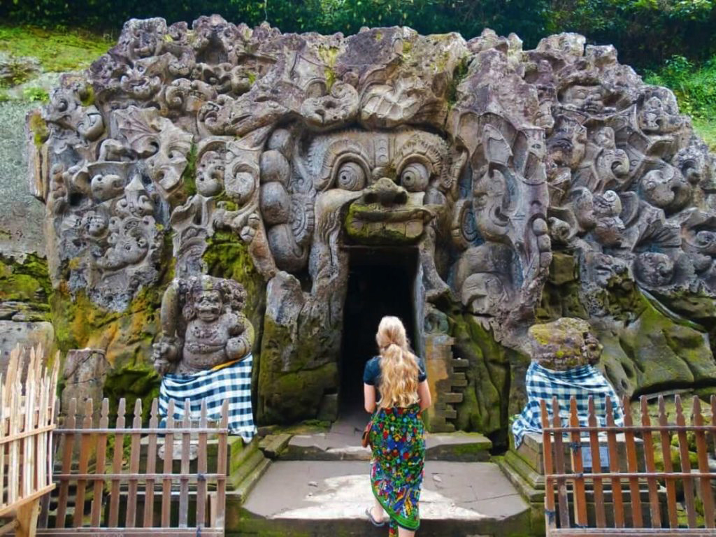 elephant cave ubud