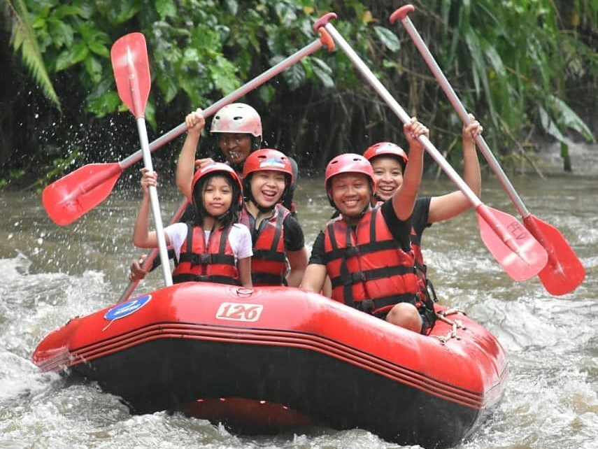 bali ubud ayung river rafting